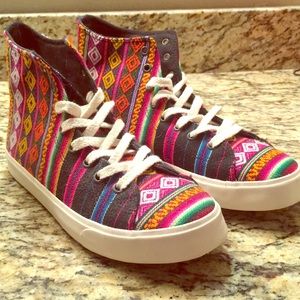 Aztec pattern casual tennis shoes